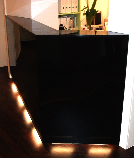 Empfangstresen mit LED